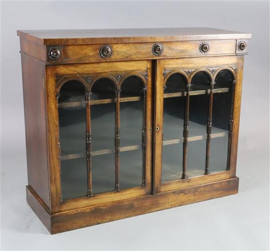A William IV rosewood bookcase, W.3ft 9in. D.1ft 6in. H.3ft 1in.
